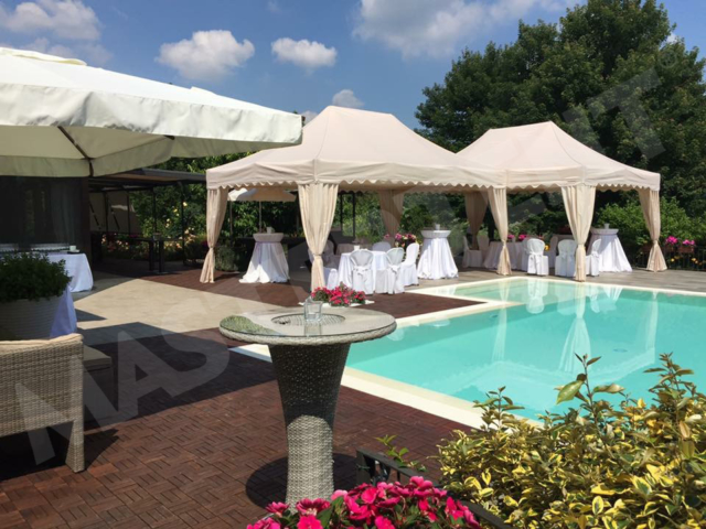 MT Royal 6x4m beige junto piscina pro2